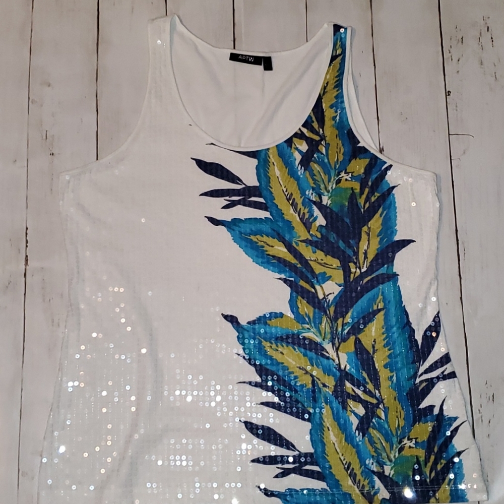 Apt . 9 Sleeveless Tank
